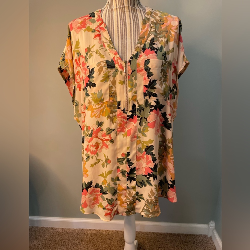 Torrid Floral Blouse Size 0